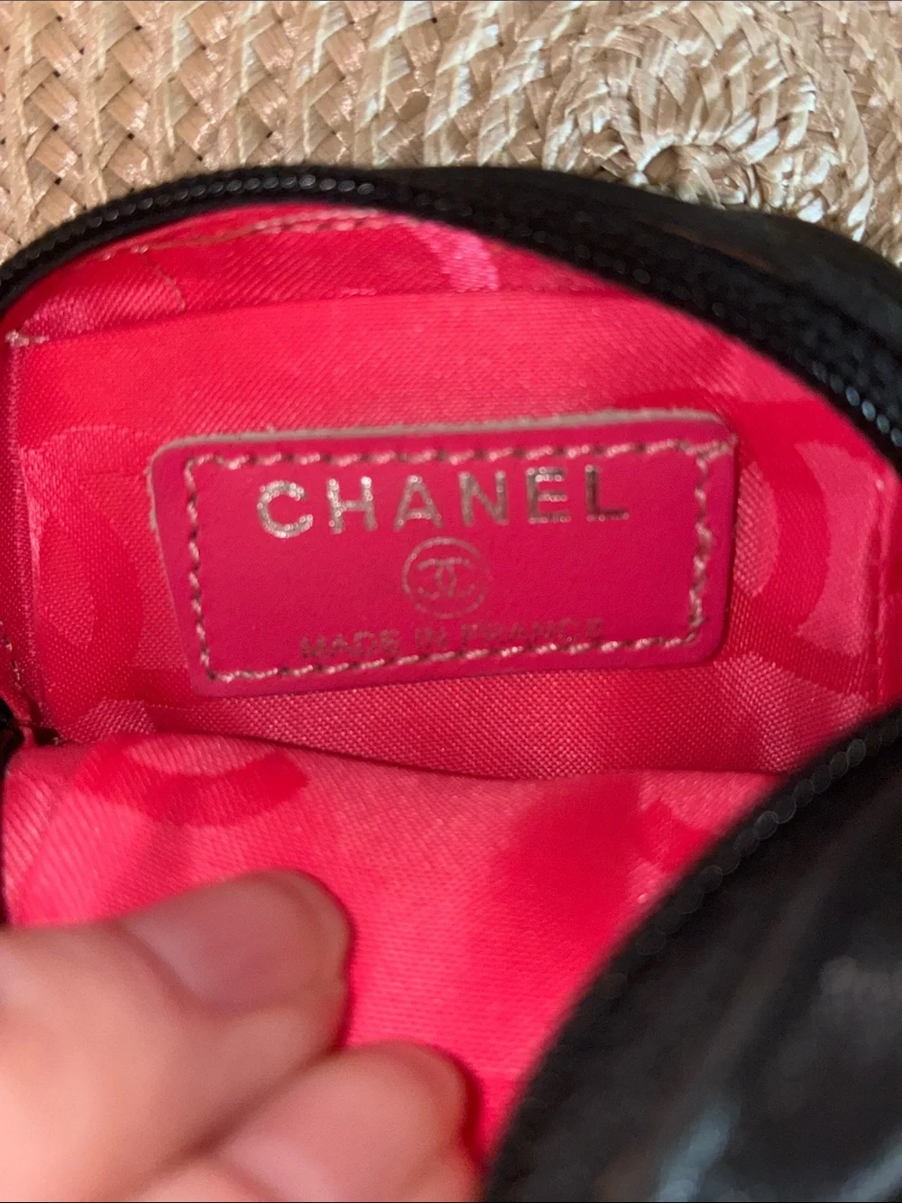 CHANEL compact black